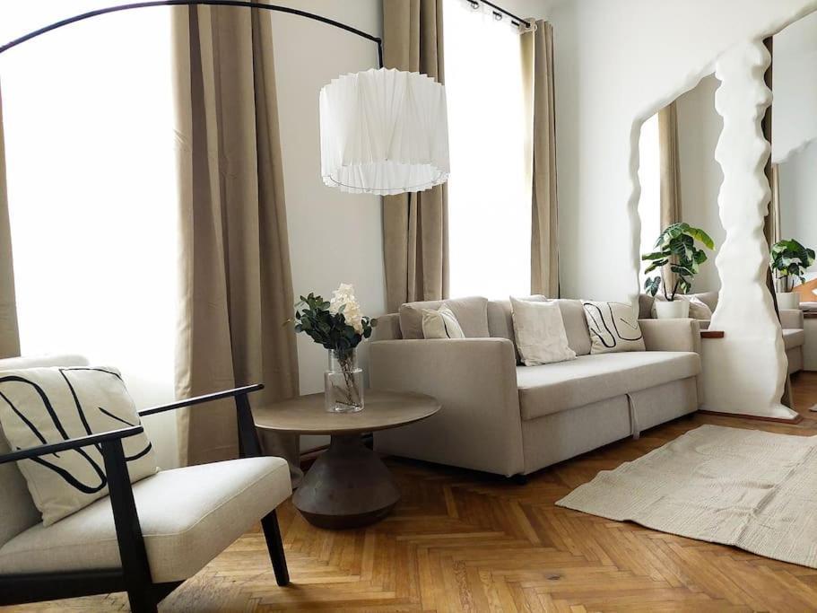 Big Garden Apartment, 10 Minutes To U4 And U6 Apartamento *